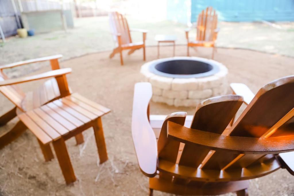 The Little Getaway-Sleeps 4, Firepit, Pet Friendly Βίλα Pottsboro Εξωτερικό φωτογραφία