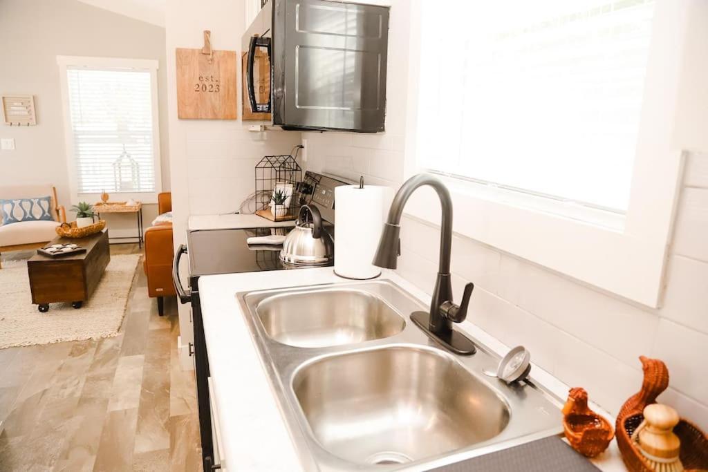 The Little Getaway-Sleeps 4, Firepit, Pet Friendly Βίλα Pottsboro Εξωτερικό φωτογραφία
