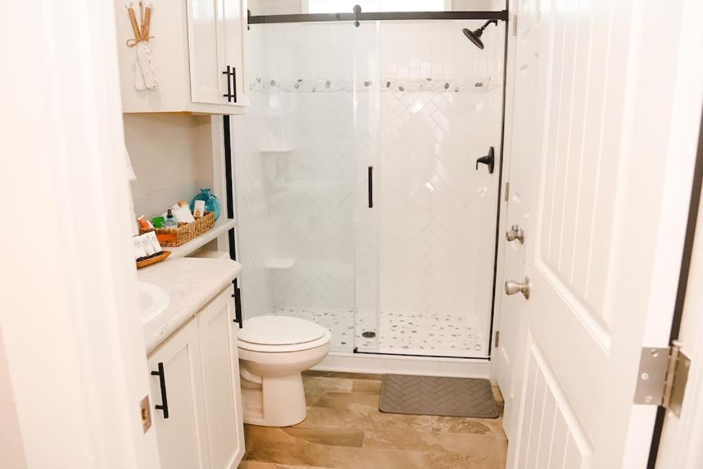 The Little Getaway-Sleeps 4, Firepit, Pet Friendly Βίλα Pottsboro Εξωτερικό φωτογραφία